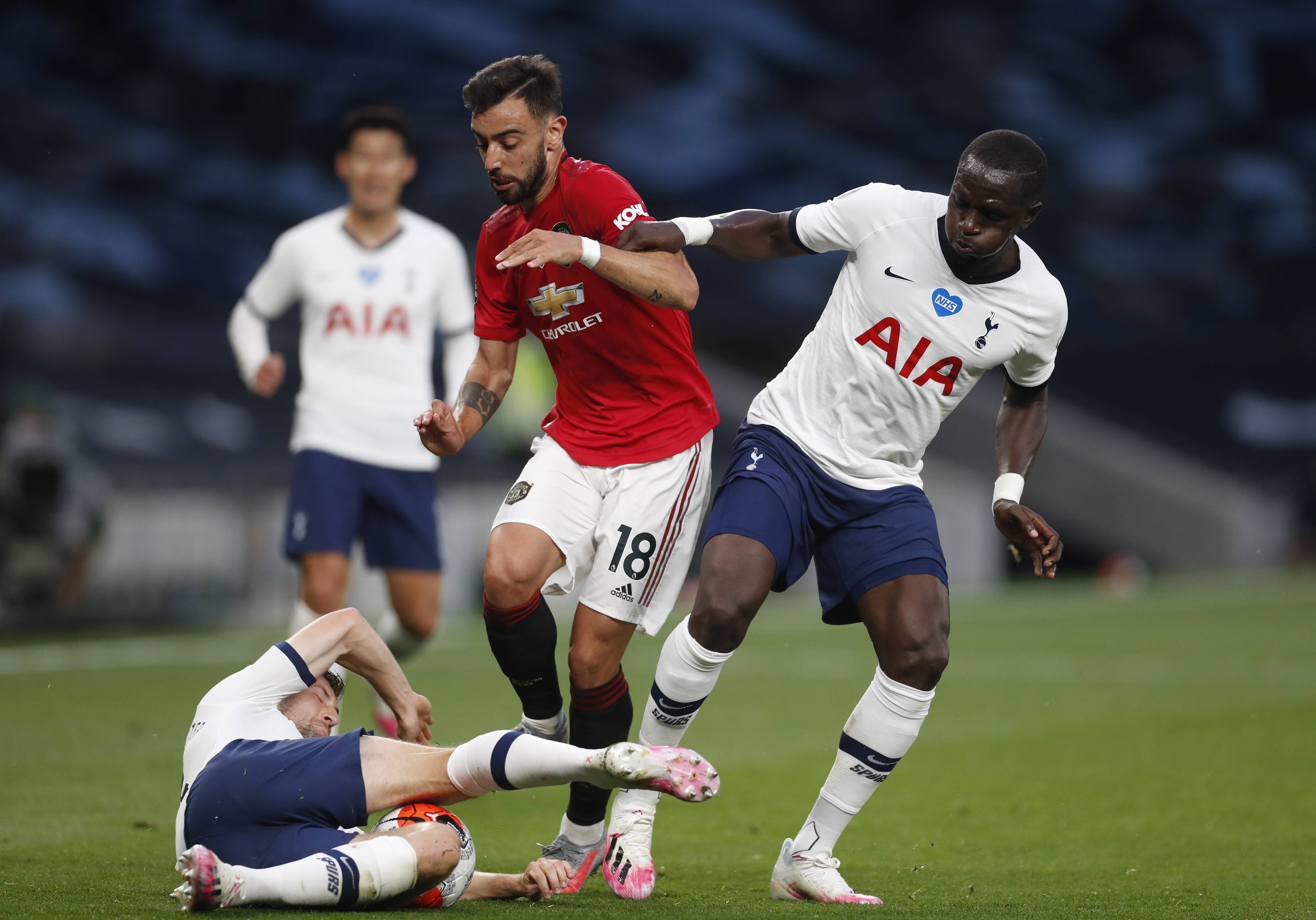 既是对足球 既是对足球